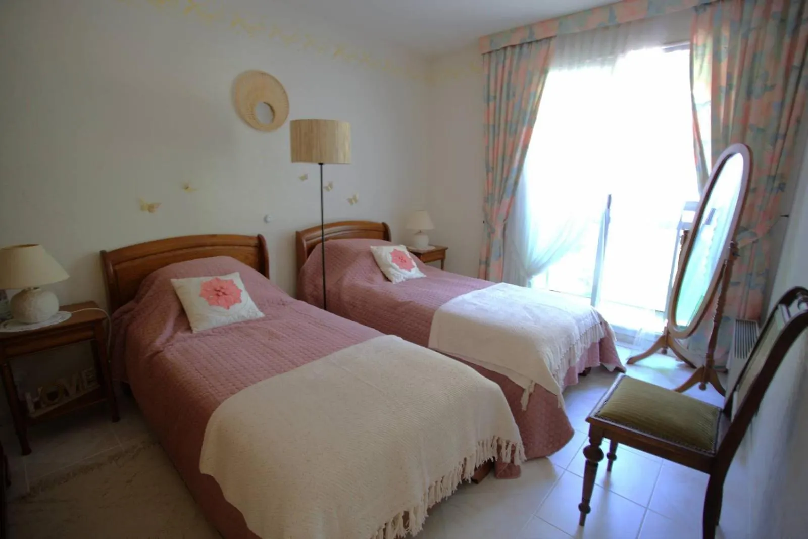 Location Appartement Trois Pieces Avec Piscine Mandelieu-la-Napoule Apartment